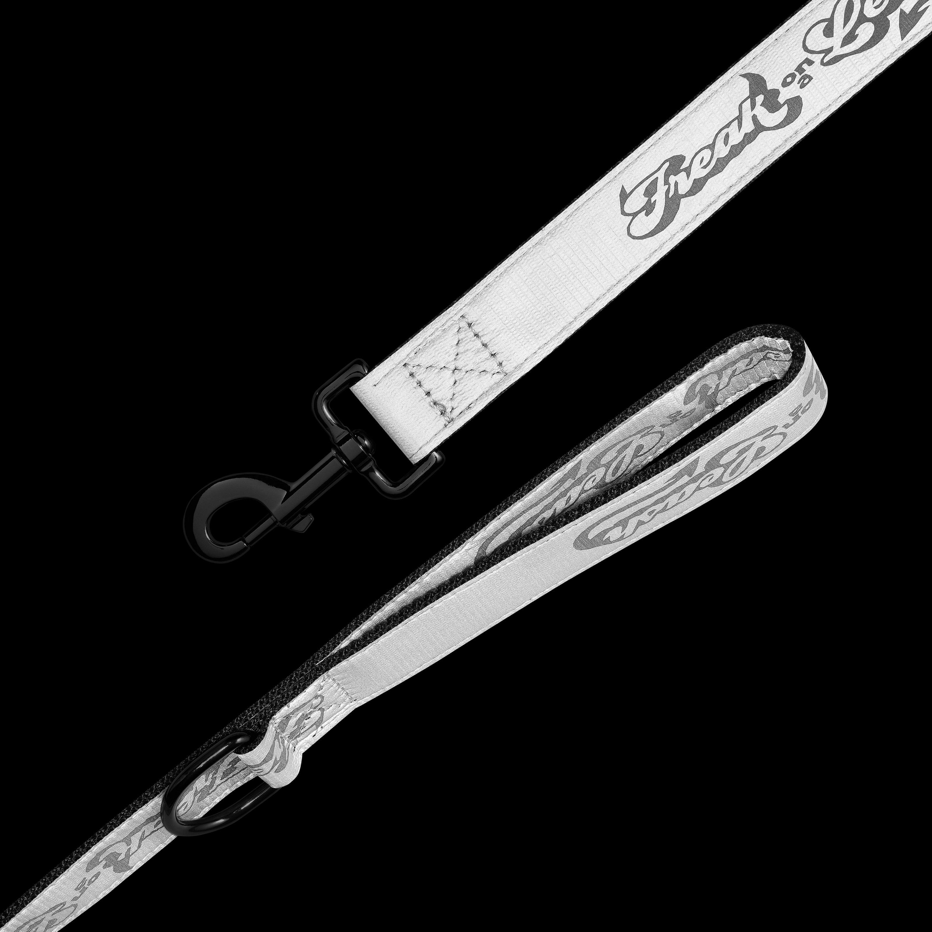 Foal Reflective Logo Leash. Detail 1.